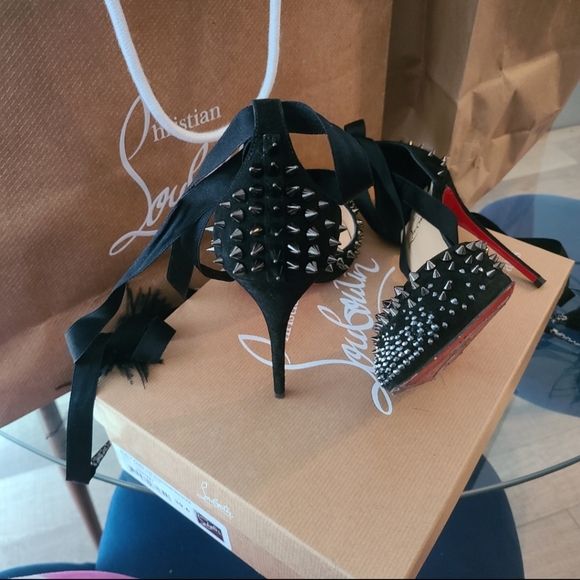 Louboutin Black Fairy Tie Up Ostrich Feather Pump Size 39.5 - Picture 5 of 9